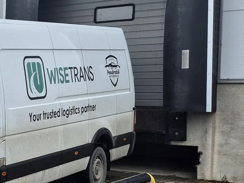 WiseTrans van at a warehouse loading door